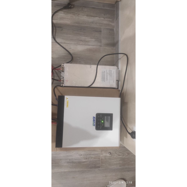 Інвертор гібридний EASUN POWER 3KVA 2400W  з чистою синусоїдою в наявності